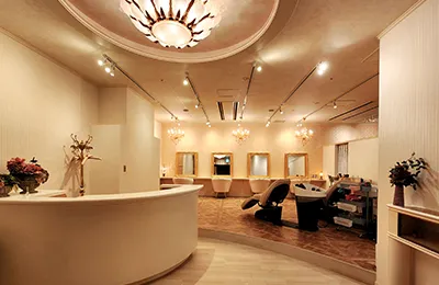 帝国ホテル大阪ヘアーインモンローズ